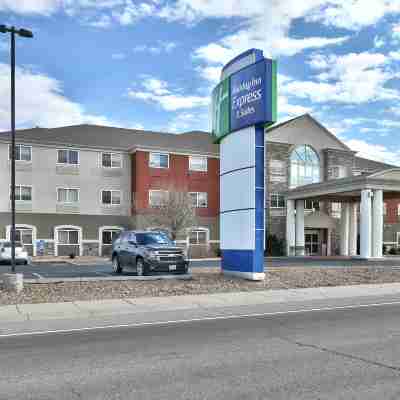 Holiday Inn Express & Suites Portales Hotel Exterior