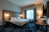 Fairfield Inn & Suites Marquette Hotels in Marquette
