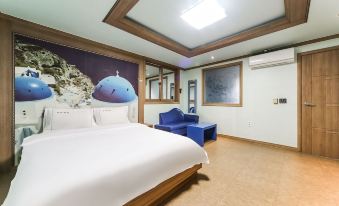 Tongyeong Hangnamdong Theme