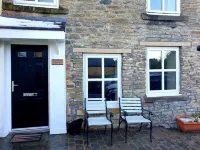 Farthing Cottage Hotels in Crook