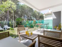 Les Pins Parasols