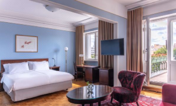 6. 래디슨 블루 그..