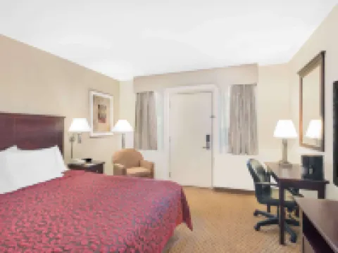 Days Inn by Wyndham Springfield/Phil.Intl Airport Hotels in Springfield