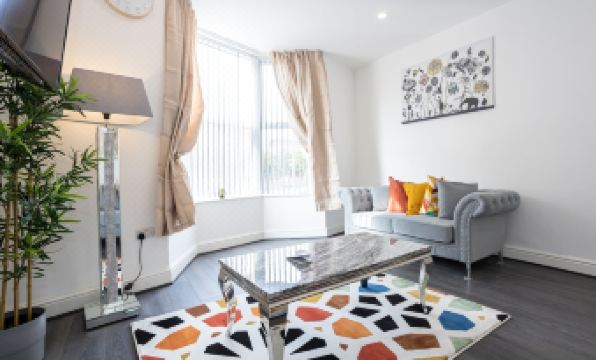 1. 코 럭셔리 하우..