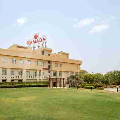 Ramada by Wyndham Ajmer Hotel Exterior