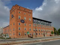 The Ainscow Hotel Hotels near Salford Museum & Art Gallery