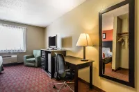 Quality Inn & Suites Hotel di La Vergne