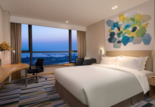 홀리데이 인 익스프레스 가족 룸 또는 조식 뷔페