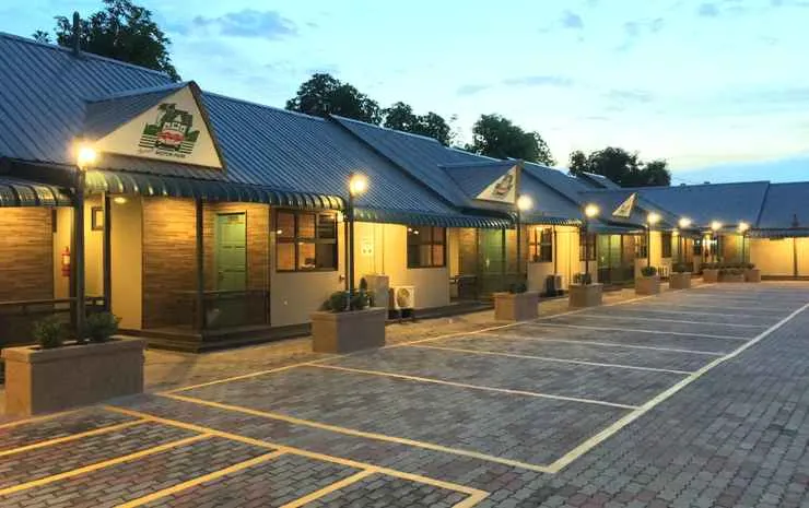 天才汽車公園酒店