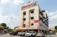 Chaiyaphruk Grand Hotel Hôtels à : 
