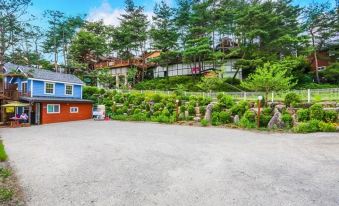 Hoengseong Pine Bell Pension