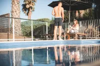 Cedar House - Pools