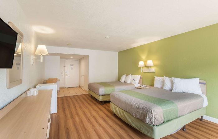 Motel 6 Hemet, CA