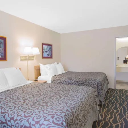 Days Inn by Wyndham Hardy