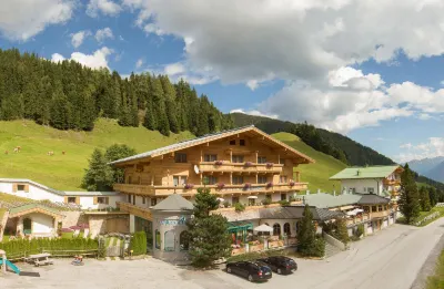 Mountainclub Hotel Ronach Hotel dekat Gerlospaß-Königsleiten-Bergbahnen GmbH
