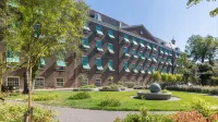 Wittenberg by Cove Hotel dekat Claes Claeszoon Hofje