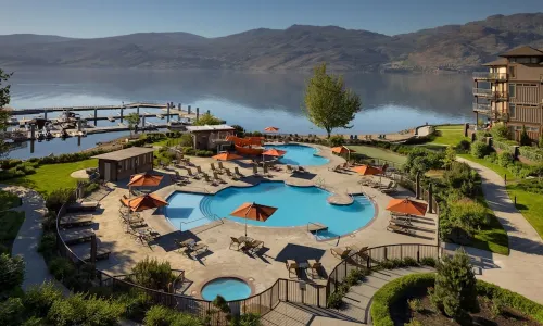 The Cove Lakeside Resort