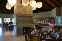 Cresta Marang Gardens Hotel - parkir