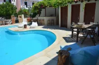 Sunrise Hotel - Swimmingpools
