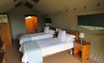 Woodbury Tented Camp – Amakhala Game Reserve