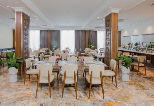 5. 푸 탕 그랜드 ..