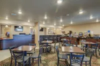 Cobblestone Inn & Suites-Kersey - Pet Friendly