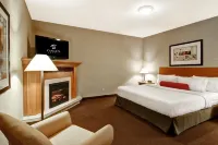 Clarion Pointe Hotels in Ponoka County