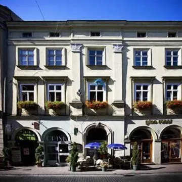 Flamingo Premium Hostel