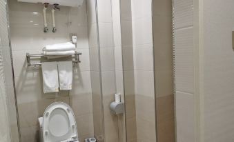 Hongguoer Homestay (Yuhua East Road)