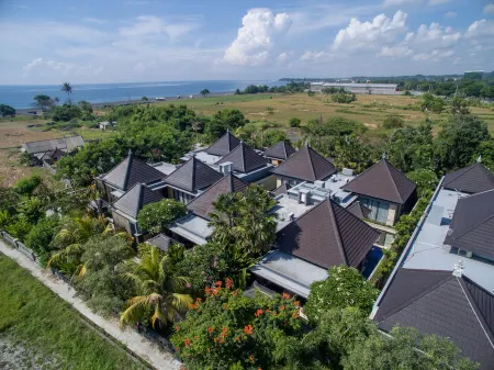 Kori Maharani Villas - Two-Bedroom Villa with Private Pool 2 Отели рядом с достопримечательностью «Puputan Klungkung Monument»