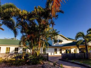 Shamrock Gardens Motel