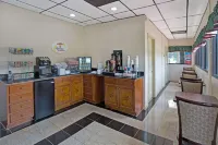Super 8 by Wyndham Suwanee Hoteles en Suwanee