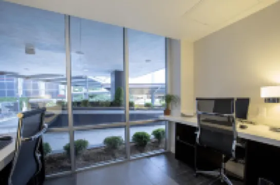 La Quinta Inn & Suites by Wyndham Tulsa Downtown/Route 66