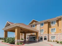 Days Inn & Suites by Wyndham Cleburne TX Hotels in Cleburne