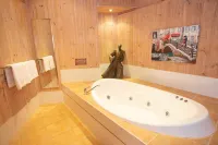 Grampians Chalets Hotels in Halls Gap