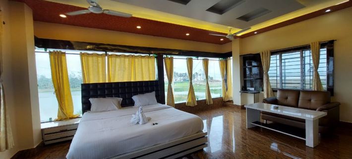 Sweet Dream Beach Resort !! 50 Meter from Beach !! Hoteles en Mandarmani