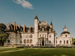 Small Luxury Hotels of the World - Botaniq Castle of Tura