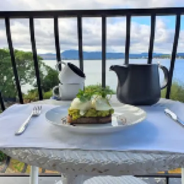 Black Swan Lakeside Boutique Hotel