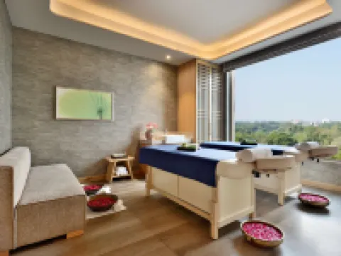 Radisson Noida Hotels in Noida