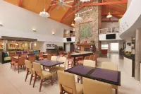 Homewood Suites by Hilton Harrisburg - West (Hershey Area) - Parkplatz