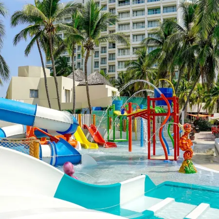 Sunscape Dorado Pacifico Ixtapa Resort & Spa