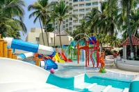 Sunscape Dorado Pacifico Ixtapa Resort & Spa - Family