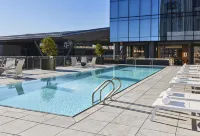 Omni Boston Hotel at the Seaport - Rooftop Pools