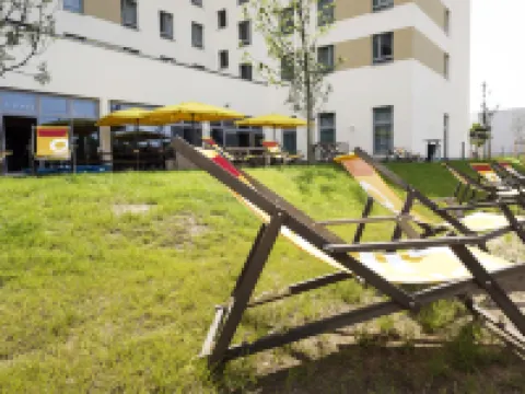 Hey Lou Hotel Frankfurt Airport ケルステルバッハのホテル