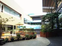 Hotel Asri Sumedang Hotel dekat MASJID AL IKLAS YONIF 301 PKS