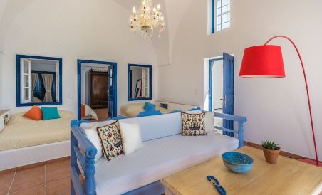 Astraea House - Housity