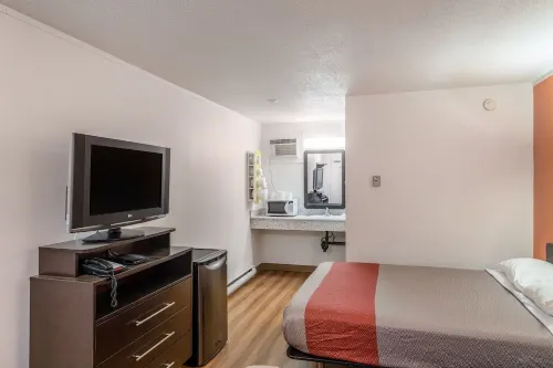 Motel 6 Kamloops, BC