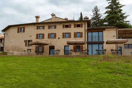 Ca' del Moro Wine Retreat Hotels in Bosco Chiesanuova