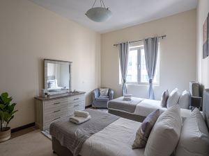 Cozy 2 Bedroom Apartment in Port Saeed