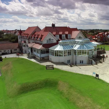 North Shore Hotel